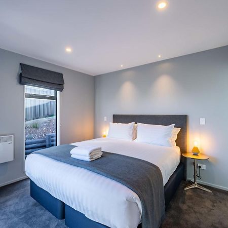 Cosy Kirimoko Escape Villa Wanaka Exterior photo